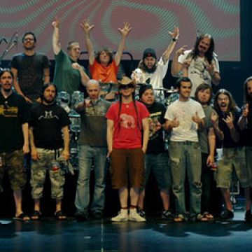 С музыкантами Dream Theater, Between the Buried and Me и Three, 2008.